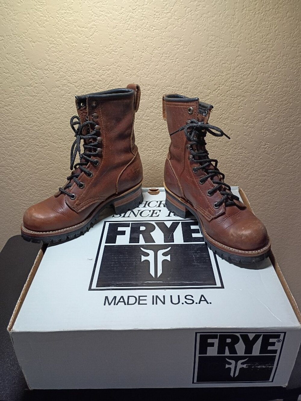 FRYE Women's Logger 8G Brown Leather Work Boots Size 7